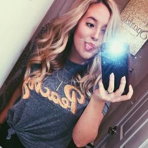 Meet your Posher, Brooke